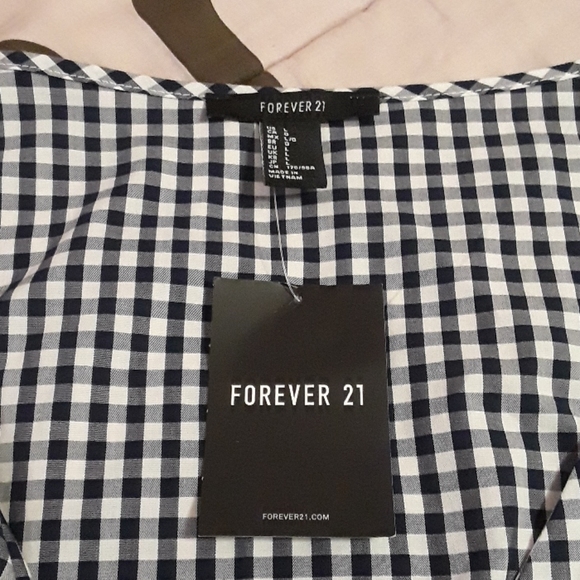 NWT Forever 21 Women's Wrap-Around Tie Top B&W - Picture 10 of 16